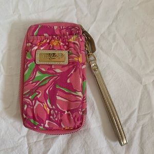Cute Lilly Pulitzer Wristlet